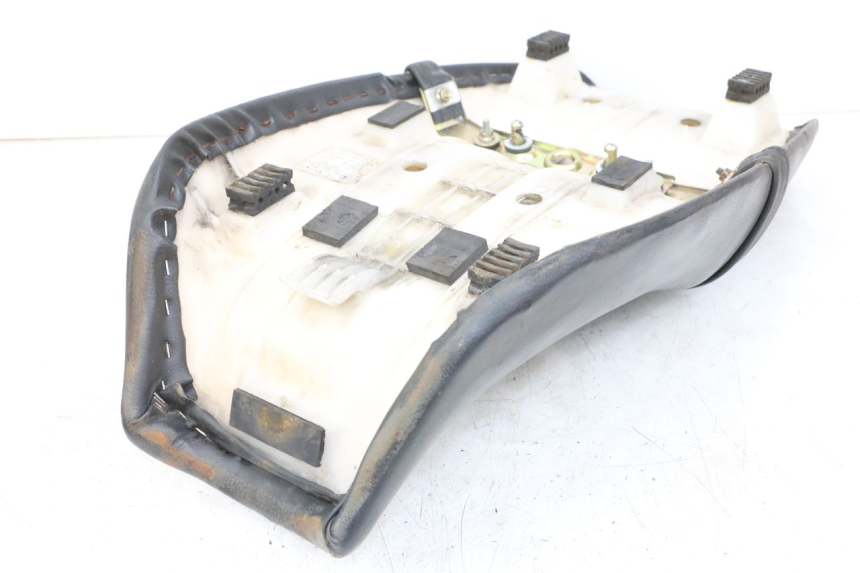 photo de Saddle HYOSUNG GF 125 (2001 - 2005) - Product overview