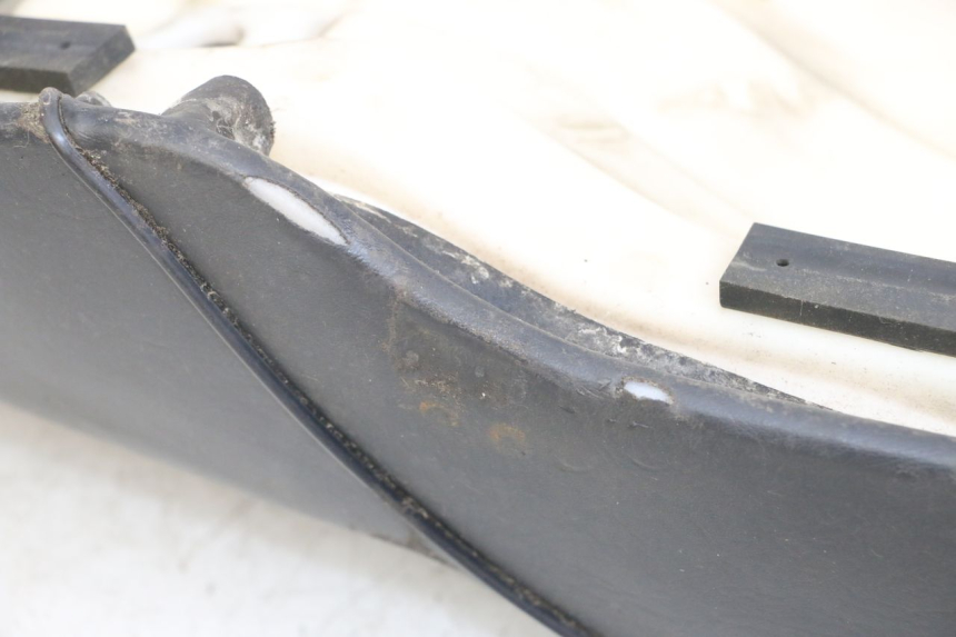 photo de SEAT SUZUKI GN 125 (1997 - 2000) - Fixing points details