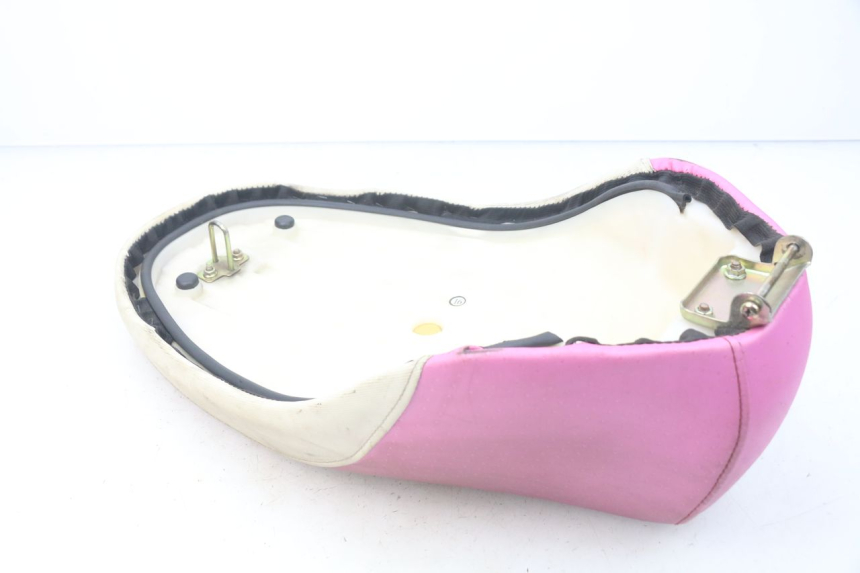 photo de SEAT EUROCKA GREEN 1 - Distinctive features