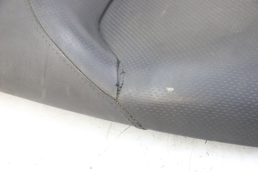 photo de SEAT HONDA FES S-WING SWING ABS 125 (2007 - 2015) - Component detail