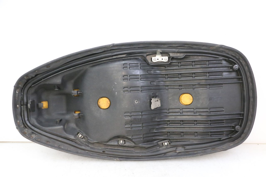 photo de SEAT HONDA FES S-WING SWING ABS 125 (2007 - 2015) - Focus on structure