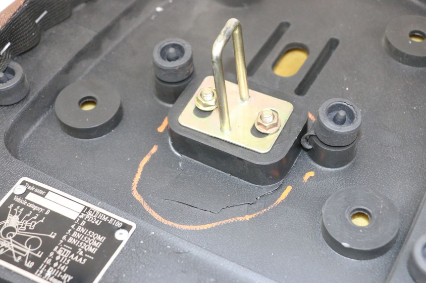 photo de SEAT JM MOTORS VX 125 (2022 - 2025) - Fixing points details