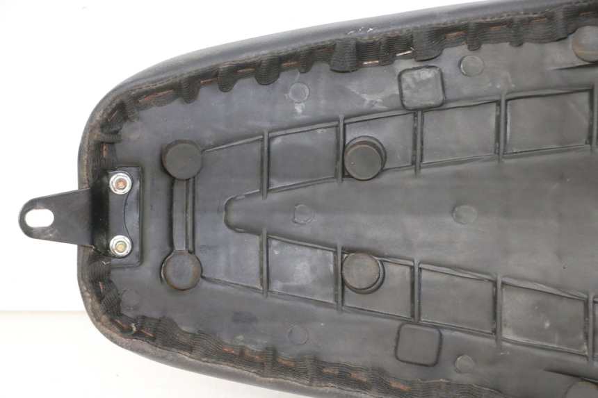 photo de SEAT KEEWAY K-LIGHT KLIGHT 125 (2018 - 2025) - Fixing points details