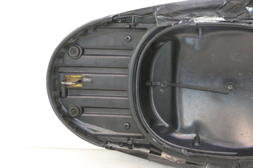 photo de SEAT PIAGGIO LIBERTY IGET 4T 50 (2021 - 2025) - Zoom on usage condition