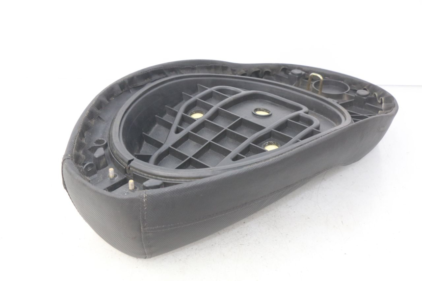 photo de SEAT VENESI LOWIGI RETRO JJ50QT-3 50 (2020 - 2022) - Alternative perspective