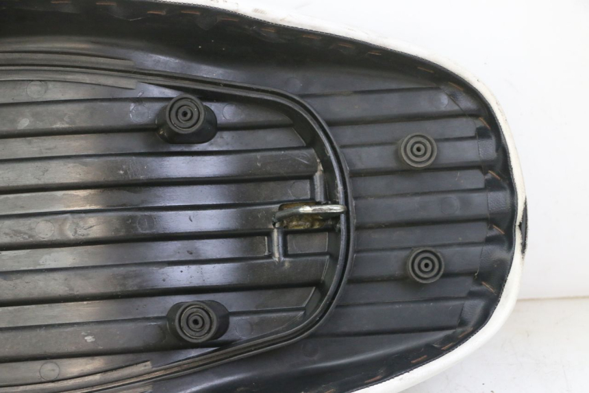 photo de SEAT MBK BOOSTER SPIRIT NAKED 50 (2004 - 2017) - Additional view of the item