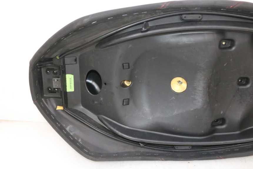 photo de SEAT PIAGGIO MP3 HPE 300 (2019 - 2026) - Markings and original references