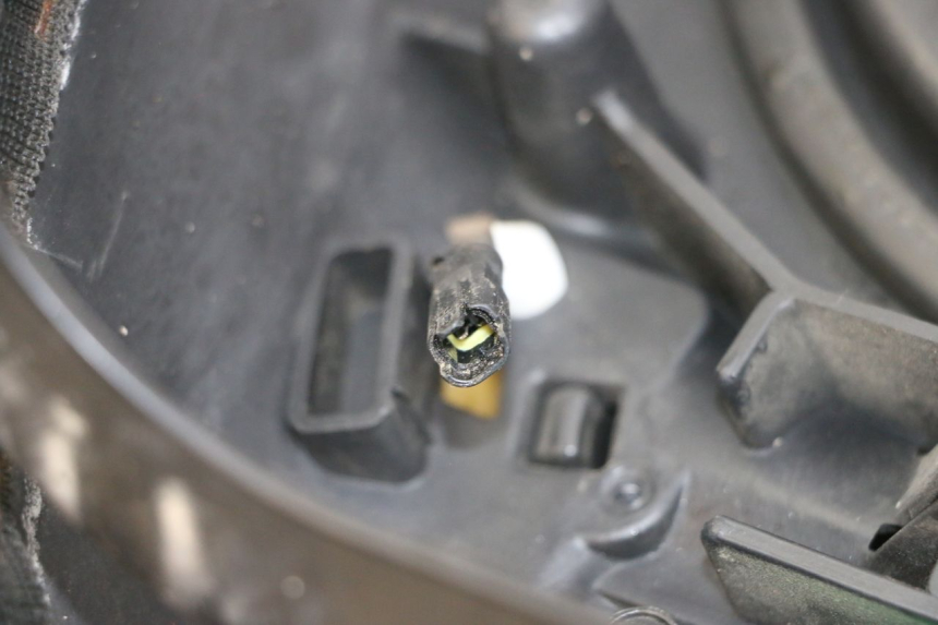 photo de SEAT PIAGGIO MP3 RL 250 (2006 - 2010) - Alternative perspective