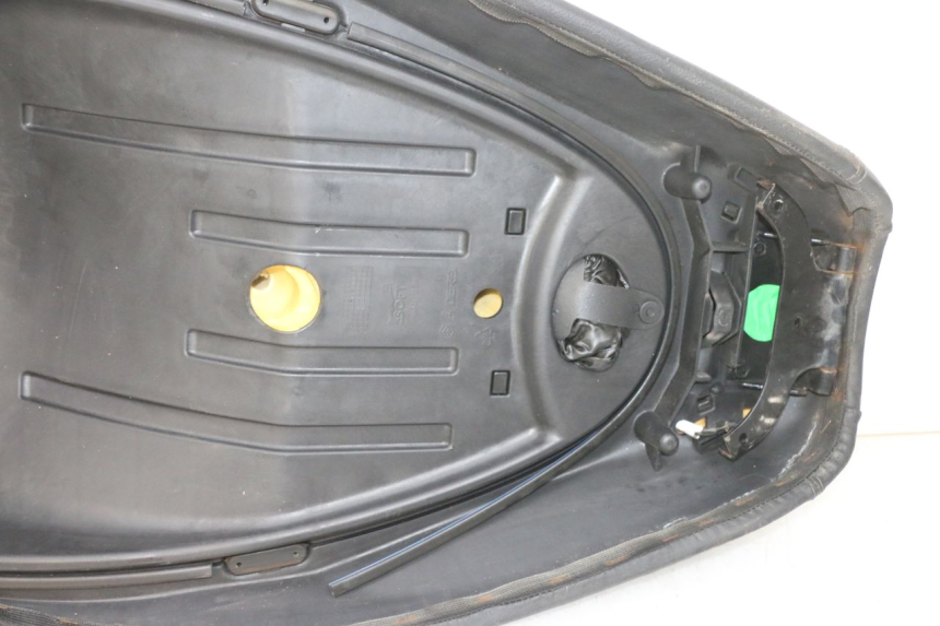 photo de SEAT PIAGGIO MP3 RL 250 (2006 - 2010) - Fixing points details