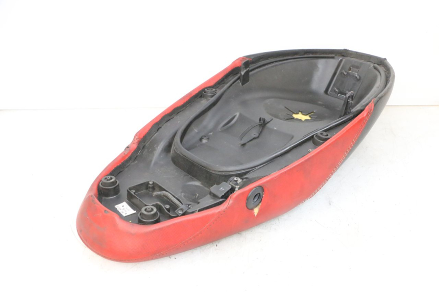 photo de SEAT PIAGGIO NEW TYPHOON 50 (2018 - 2021) - Spare part profile view