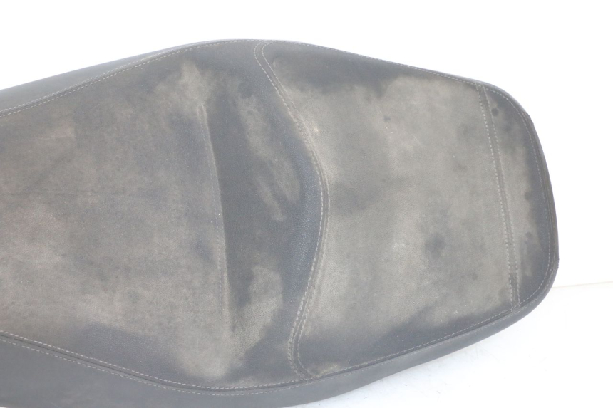 photo de SEAT MOTO GUZZI NORGE 8V GT 1200 (2011 - 2016) - Distinctive features