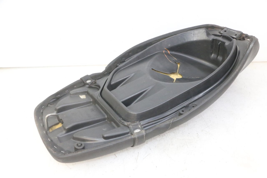 photo de SEAT PIAGGIO NRG POWER PUREJET 50 (2018 - 2021) - Alternative perspective