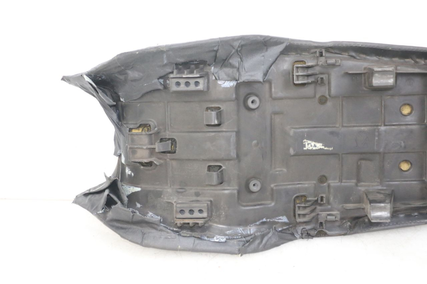 photo de SEAT HONDA NTV DEAUVILLE 650 (1998 - 2001) - Fixing points details