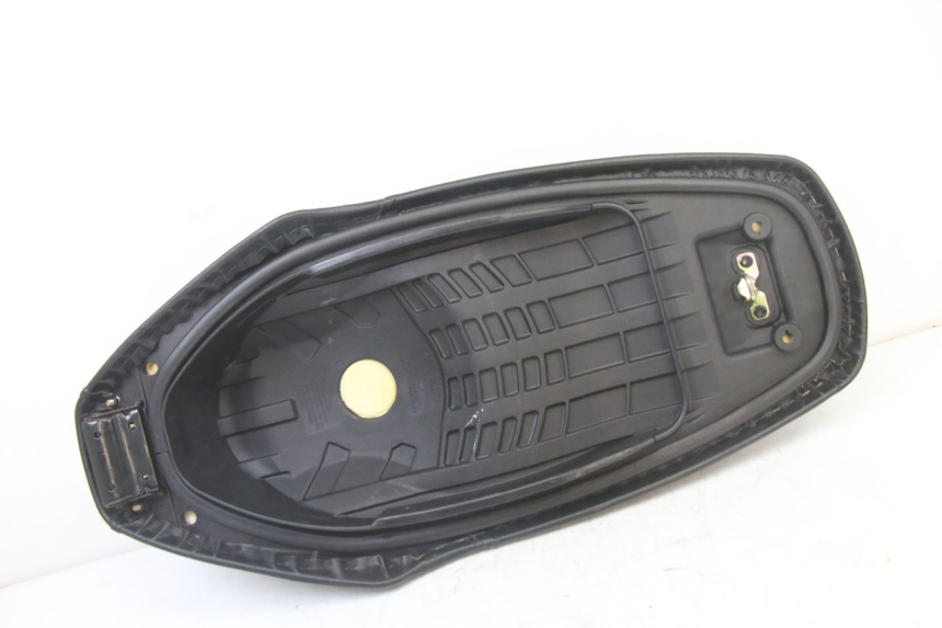 photo de SEAT SYM ORBIT III 3 4T 50 (2021 - 2025) - Surface and material condition