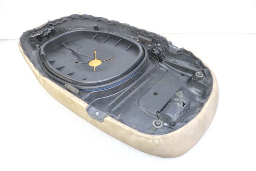 photo de SEAT PIAGGIO VESPA LX 150 (2005 - 2013) - Alternative perspective