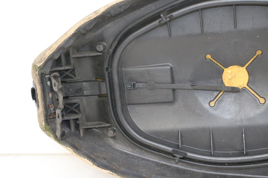 photo de SEAT PIAGGIO VESPA LX 150 (2005 - 2013) - Fixing points details