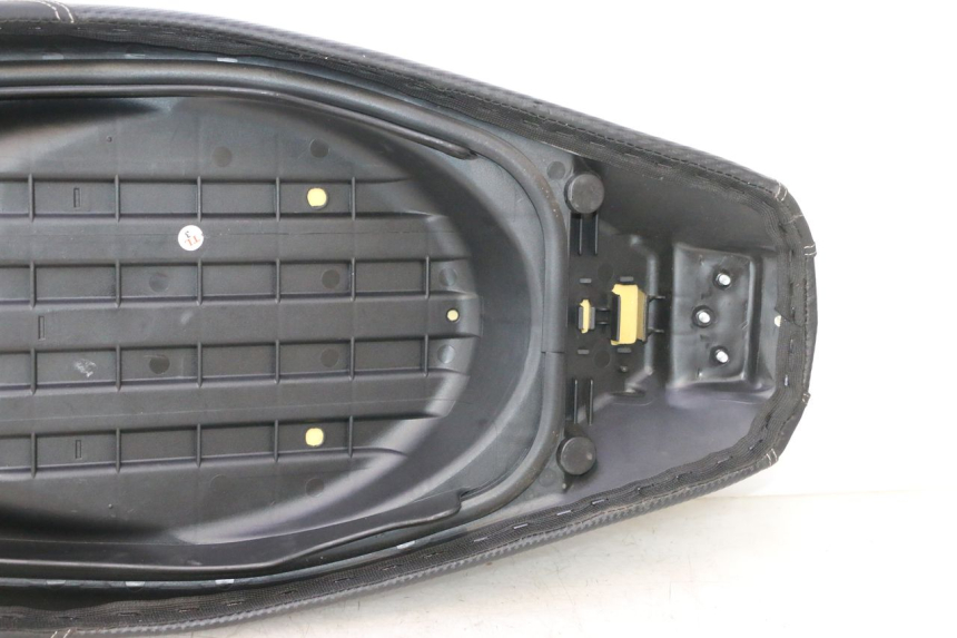 photo de SEAT JM MOTORS R-MAX TECH 50 (2024 - 2026) - Distinctive features