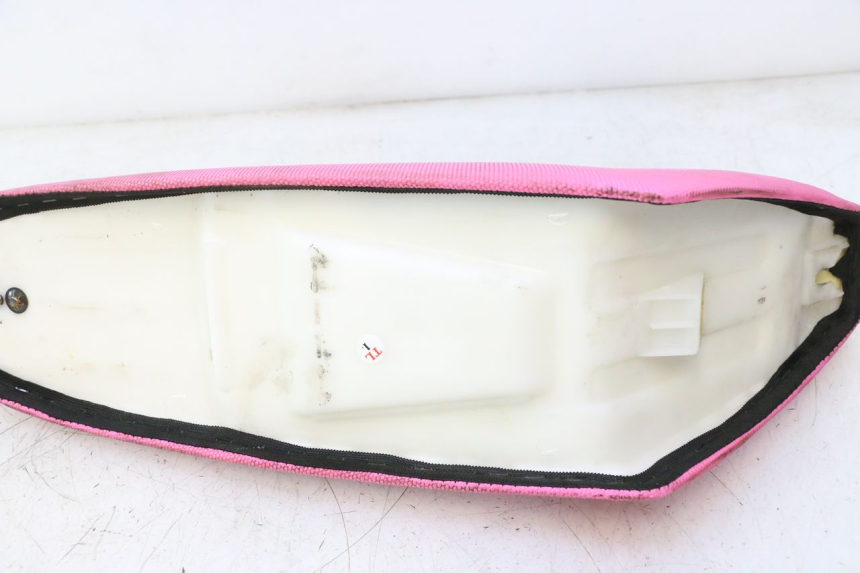 photo de SEAT APOLLO RFZ 150 - Fixing points details