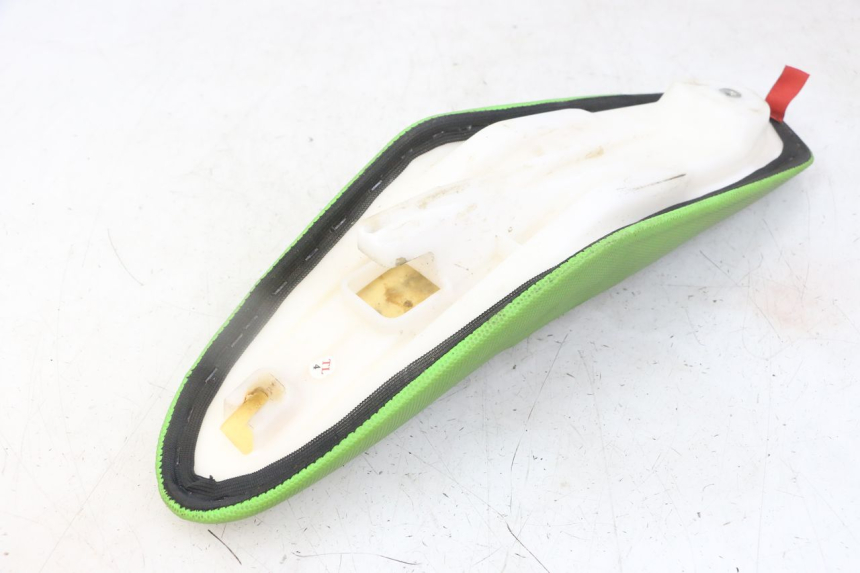 photo de SEAT APOLLO RXF 125 - Surface and material condition