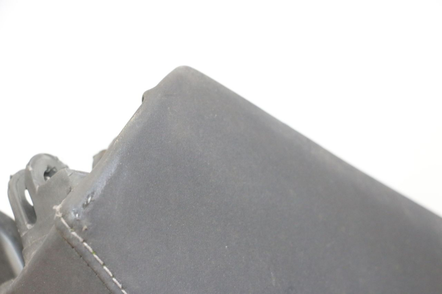 photo de SEAT PEUGEOT SATELIS 125 (2013 - 2018) - High-resolution close-up