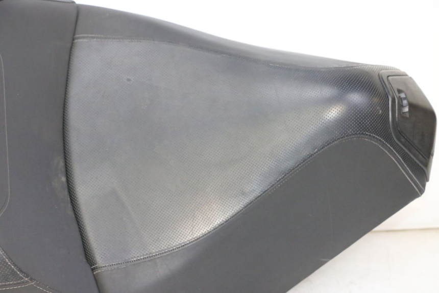 photo de SEAT PEUGEOT SATELIS 125 (2013 - 2018) - Fixing points details