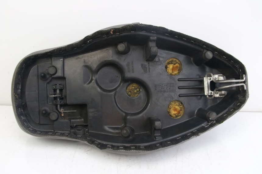 photo de SEAT APRILIA SCARABEO 4T 50 (2009 - 2017) - Surface and material condition