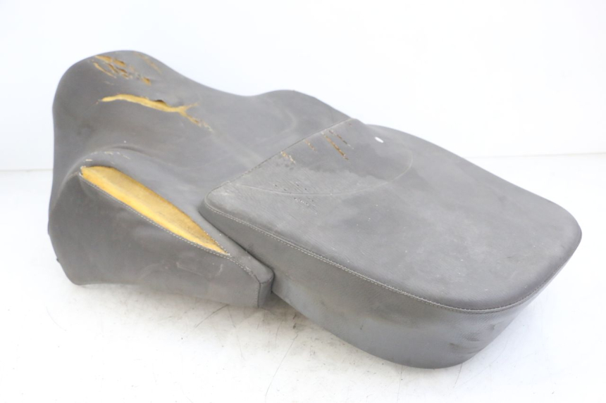 photo de SEAT APRILIA SCARABEO GT 125 (1999 - 2007) - Surface and material condition