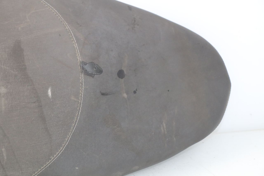 photo de SEAT HONDA SES DYLAN 125 (2002 - 2006) - Detailed visual inspection