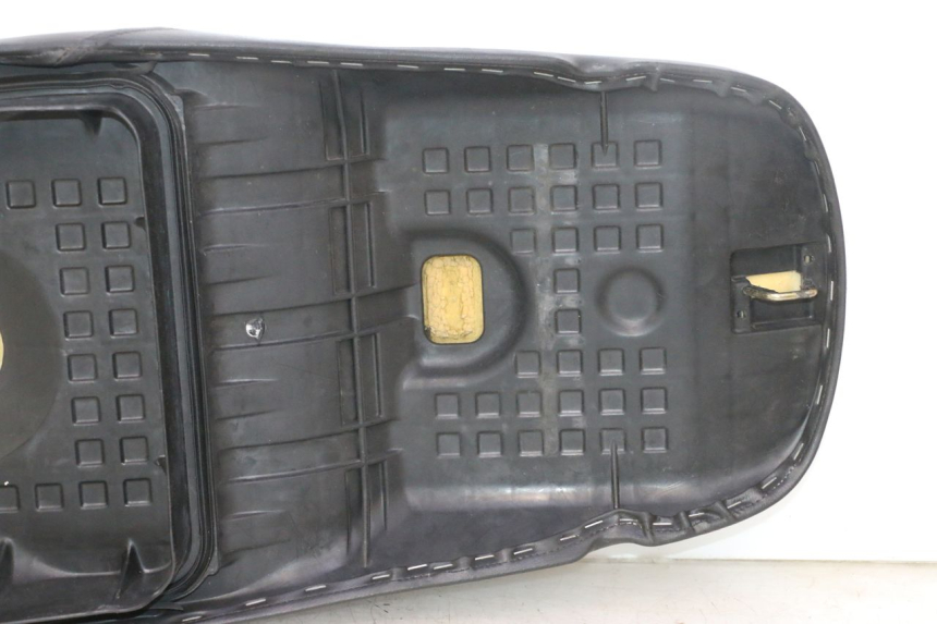 photo de SEAT HONDA SH 125 (2001 - 2003) - Technical close-up