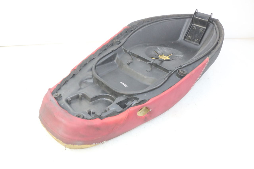 photo de SEAT APRILIA SR 2T 50 (2012 - 2017) - Fixing points details