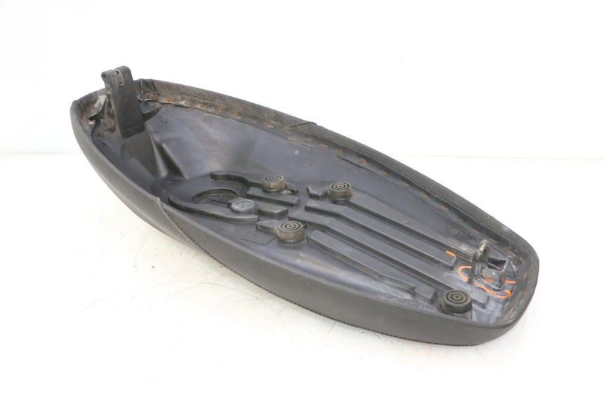 photo de SEAT MBK STUNT NAKED 50 (2004 - 2018) - Surface and material condition