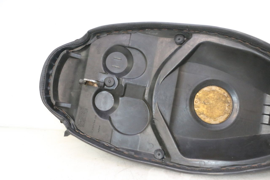 photo de SEAT PEUGEOT TREKKER 50 (1995 - 2004) - Detailed visual inspection