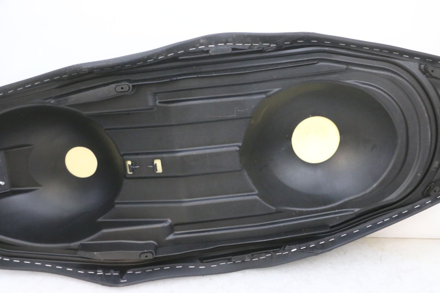 photo de SEAT YAMAHA TRICITY 300 (2020 - 2024) - High-resolution close-up