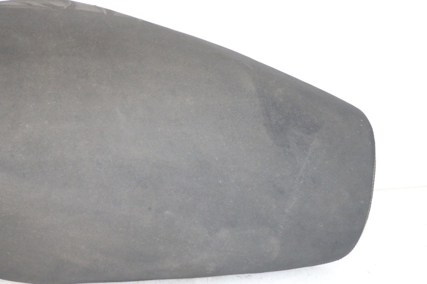 photo de Saddle BEELINE VELOCE 4T 50 (2011 - 2020) - High-resolution close-up