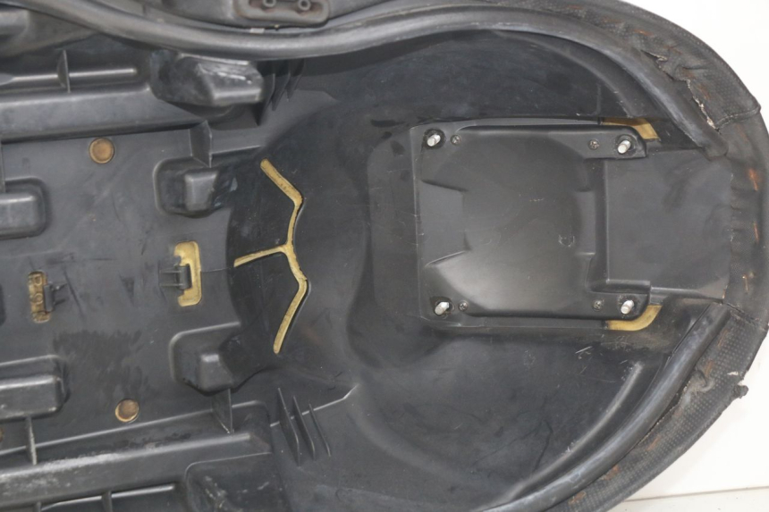 photo de SEAT YAMAHA X-MAX XMAX 250 (2006 - 2009) - Detailed visual inspection