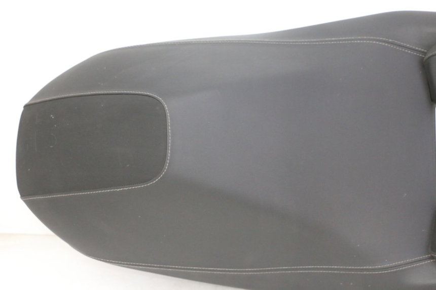 photo de SEAT YAMAHA XMAX X-MAX 125 (2021 - 2025) - Detailed visual inspection