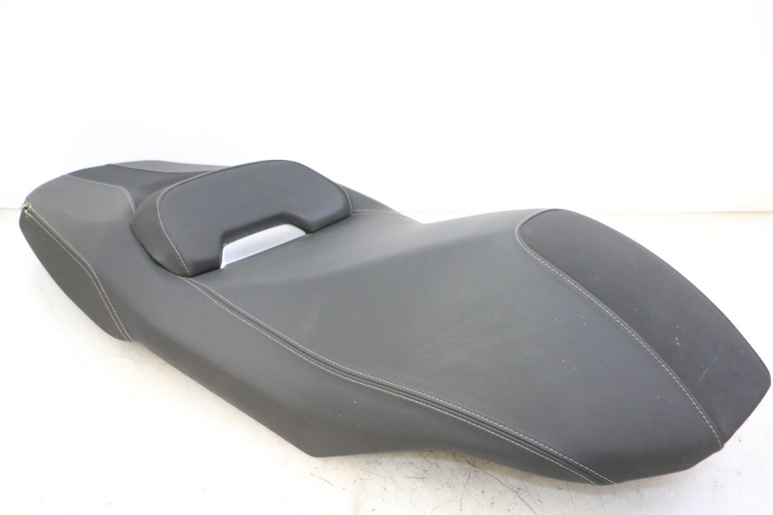photo de SEAT YAMAHA XMAX X-MAX 125 (2021 - 2025) - Fixing points details
