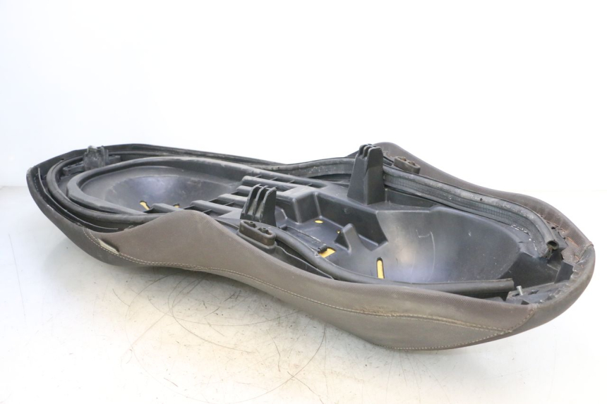 photo de SEAT YAMAHA X-MAX XMAX 125 (2010 - 2013) - Surface and material condition