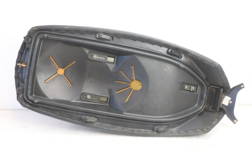 photo de SEAT PIAGGIO X9 AMALFI 180 (2000 - 2003) - High-resolution close-up