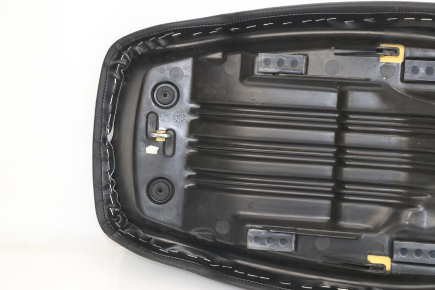 photo de SEAT HONDA XLV VARADERO 125 (2000 - 2006) - Technical close-up