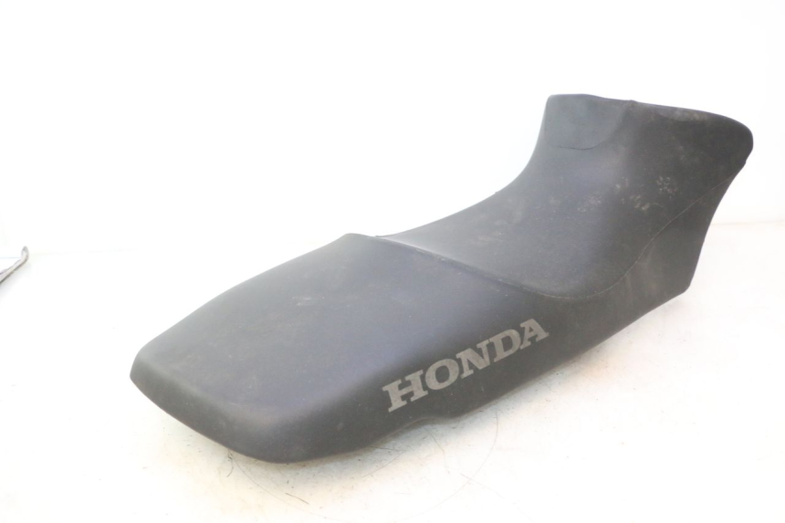 photo de SEAT HONDA XLV VARADERO 125 (2007 - 2012) - Focus on structure