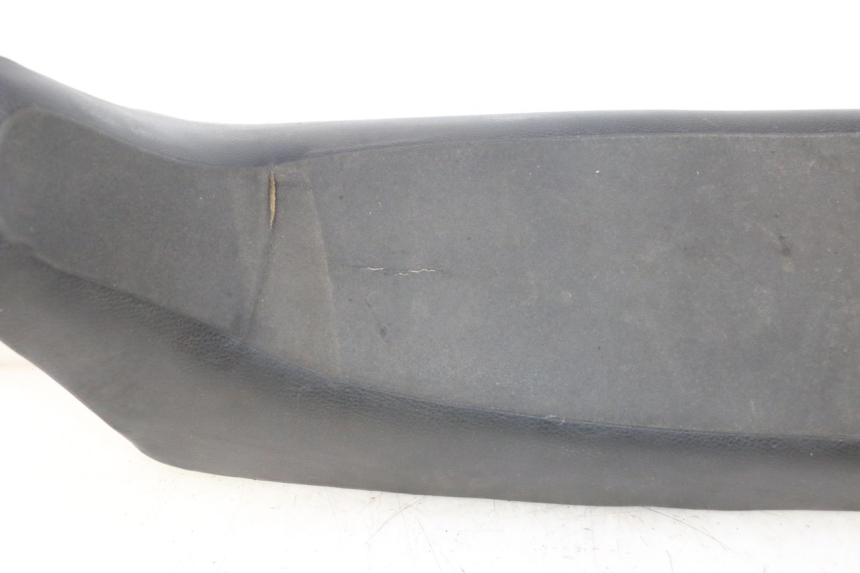 photo de SEAT HONDA XRV AFRICA TWIN 750 (1990 - 1992) - Distinctive features