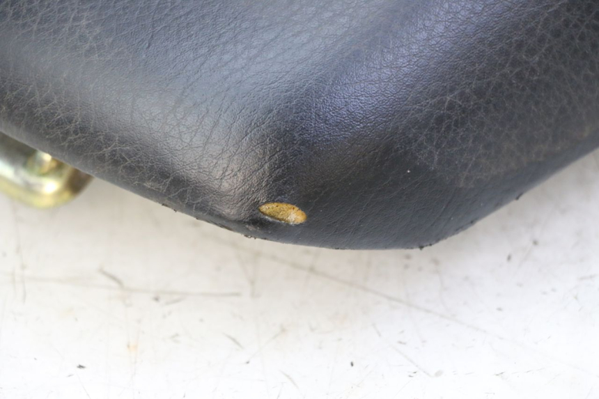 photo de SEAT YAMAHA FZS FAZER 600 (2001 - 2003) - Focus on structure