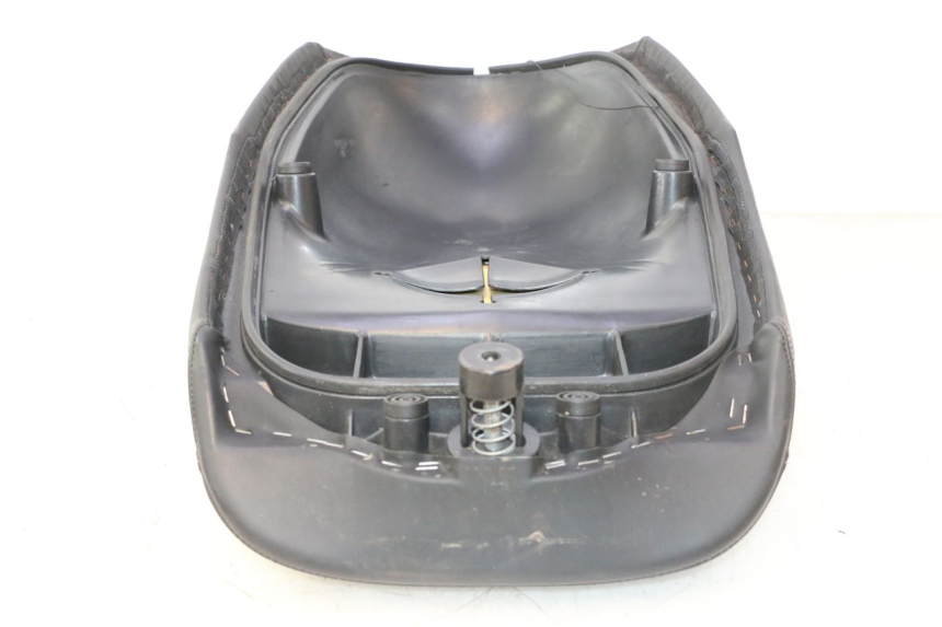 photo de SEAT YAMAHA YP MAJESTY 125 (2007 - 2010) - Focus on structure