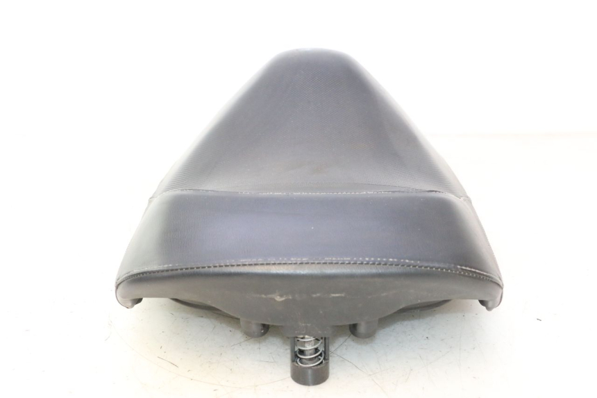 photo de SEAT YAMAHA YP MAJESTY 125 (2007 - 2010) - Fixing points details