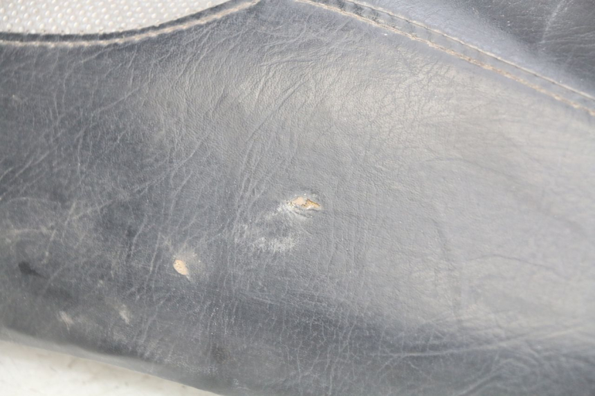 photo de SEAT YIYING YY50QT-10 50 (2007 - 2022) - Surface and material condition