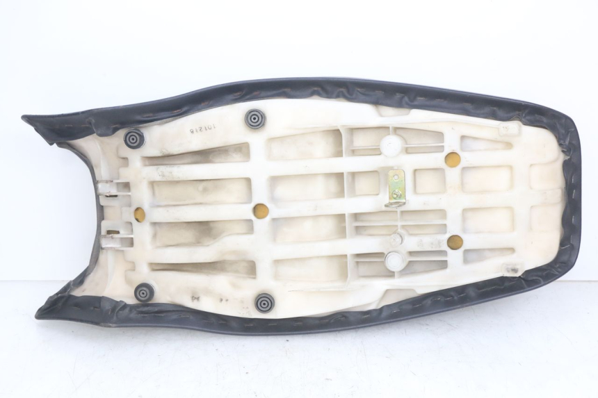 photo de SEAT YAMAHA YZF R THUNDERCAT 600 (1996 - 2003) - Component detail