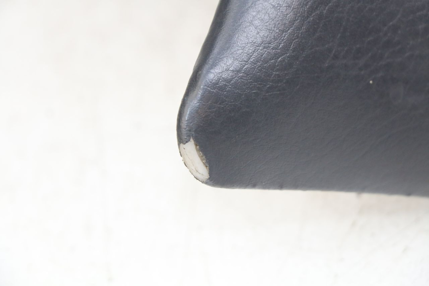 photo de SEAT YAMAHA YZF R THUNDERCAT 600 (1996 - 2003) - Surface and material condition