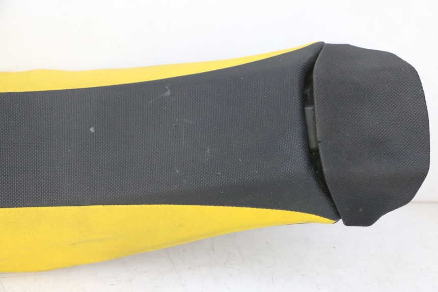 photo de SEAT YAMAHA YZF YZ-F 450 (2014 - 2016) - Detailed visual inspection