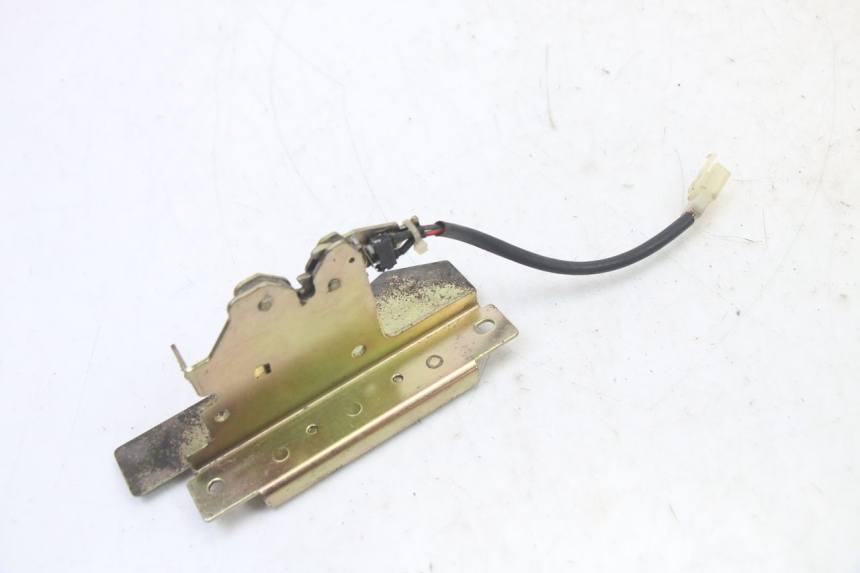 photo de SEAT LOCK KYMCO DINK STREET 125 (2009 - 2014) - Alternative perspective